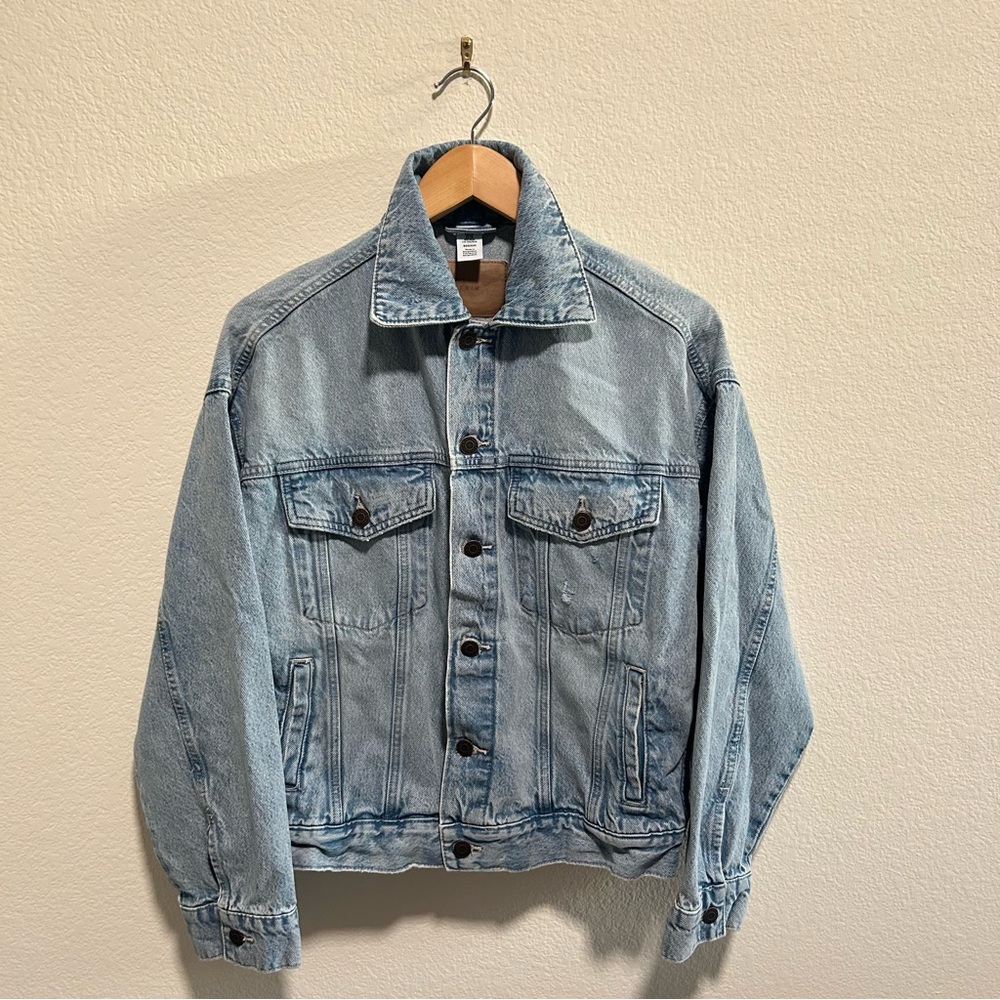 H&M Light Blue Denim Jacket western 90s chic light wash